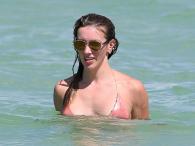 Katie Cassidy seksowne cialo w bikini